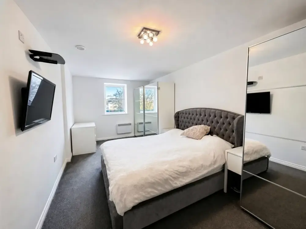 The €280k rental after